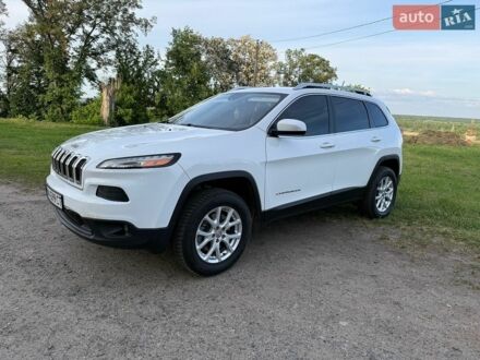 Білий Джип Cherokee, об'ємом двигуна 2.36 л та пробігом 273 тис. км за 10700 $, фото 1 на Automoto.ua