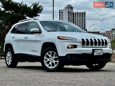 Білий Джип Cherokee, об'ємом двигуна 2.36 л та пробігом 190 тис. км за 11300 $, фото 1 на Automoto.ua