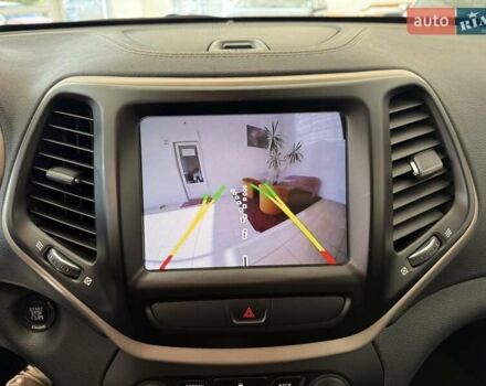 Джип Чероки 2015 в Черновцах на Automoto.ua Белый Джип Чероки, объемом двигателя 2.36 л и пробегом 123 тыс. км за 12990 $, фото 1 на Automoto.ua