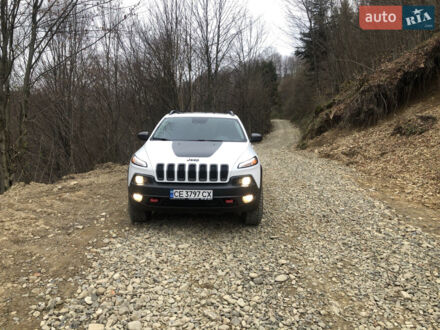 Білий Джип Cherokee, об'ємом двигуна 3.2 л та пробігом 184 тис. км за 15000 $, фото 1 на Automoto.ua