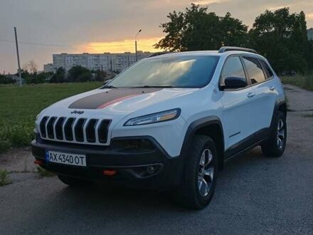 Білий Джип Cherokee, об'ємом двигуна 3.24 л та пробігом 199 тис. км за 14100 $, фото 1 на Automoto.ua