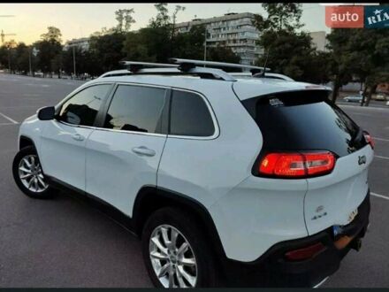 Джип Cherokee 2016 у Києві на Automoto.ua Білий Джип Cherokee, об'ємом двигуна 3.2 л та пробігом 137 тис. км за 15300 $, фото 1 на Automoto.ua
