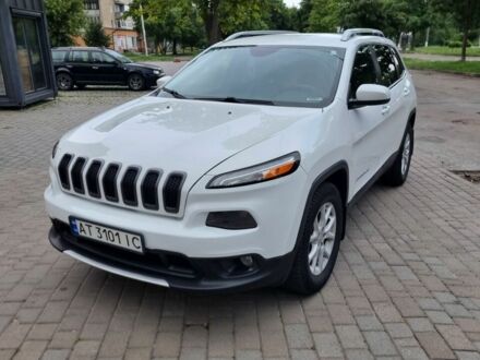 Білий Джип Cherokee, об'ємом двигуна 2.4 л та пробігом 131 тис. км за 12900 $, фото 1 на Automoto.ua