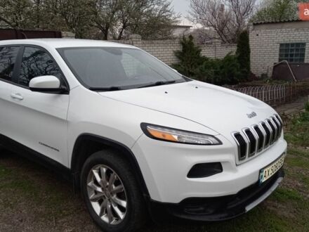 Білий Джип Cherokee, об'ємом двигуна 3.24 л та пробігом 212 тис. км за 13500 $, фото 1 на Automoto.ua