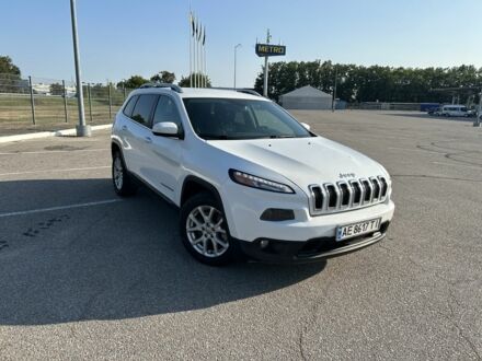 Джип Чероки 2016 в Синельниковом на Automoto.ua Белый Джип Чероки, объемом двигателя 3.2 л и пробегом 164 тыс. км за 14000 $, фото 1 на Automoto.ua