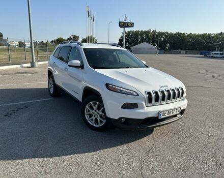 Білий Джип Cherokee, об'ємом двигуна 3.2 л та пробігом 164 тис. км за 14000 $, фото 1 на Automoto.ua