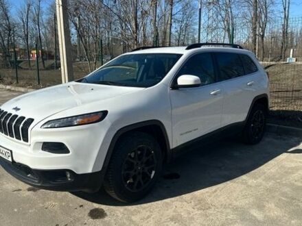 Белый Джип Чероки, объемом двигателя 2.36 л и пробегом 142 тыс. км за 13000 $, фото 1 на Automoto.ua