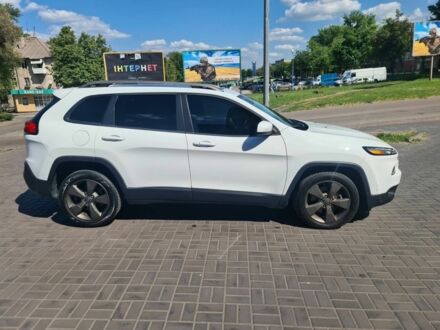 Белый Джип Чероки, объемом двигателя 3.2 л и пробегом 126 тыс. км за 16500 $, фото 1 на Automoto.ua