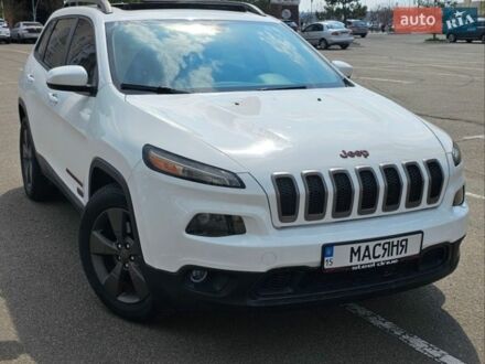 Белый Джип Чероки, объемом двигателя 3.24 л и пробегом 141 тыс. км за 14000 $, фото 1 на Automoto.ua