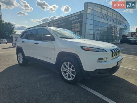 Білий Джип Cherokee, об'ємом двигуна 2.4 л та пробігом 160 тис. км за 11900 $, фото 1 на Automoto.ua