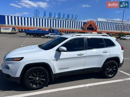 Білий Джип Cherokee, об'ємом двигуна 2.4 л та пробігом 198 тис. км за 13300 $, фото 1 на Automoto.ua
