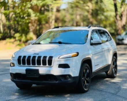 Білий Джип Cherokee, об'ємом двигуна 3.2 л та пробігом 88 тис. км за 5600 $, фото 1 на Automoto.ua