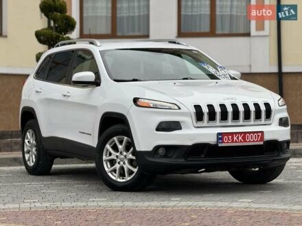 Джип Cherokee 2016 у Дрогобичі на Automoto.ua Білий Джип Cherokee, об'ємом двигуна 2.4 л та пробігом 180 тис. км за 14100 $, фото 1 на Automoto.ua