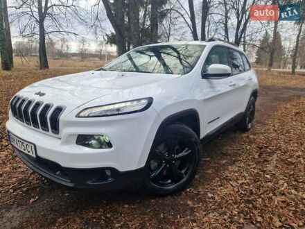 Джип Cherokee 2017 у Ромнах на Automoto.ua Білий Джип Cherokee, об'ємом двигуна 3.24 л та пробігом 71 тис. км за 13700 $, фото 1 на Automoto.ua