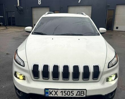 Белый Джип Чероки, объемом двигателя 2.4 л и пробегом 189 тыс. км за 14000 $, фото 1 на Automoto.ua