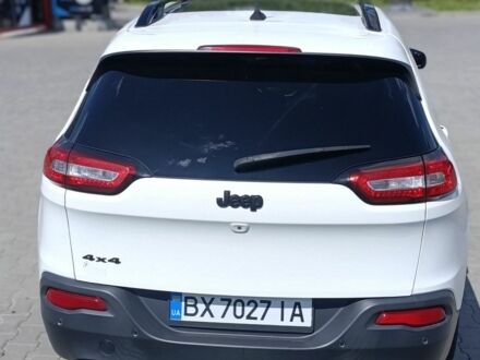 Білий Джип Cherokee, об'ємом двигуна 3.24 л та пробігом 112 тис. км за 16000 $, фото 1 на Automoto.ua