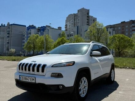 Білий Джип Cherokee, об'ємом двигуна 2.36 л та пробігом 165 тис. км за 15000 $, фото 1 на Automoto.ua