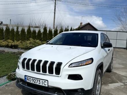 Джип Cherokee 2017 у Бердичеве на Automoto.ua Білий Джип Cherokee, об'ємом двигуна 2 л та пробігом 146 тис. км за 15500 $, фото 1 на Automoto.ua