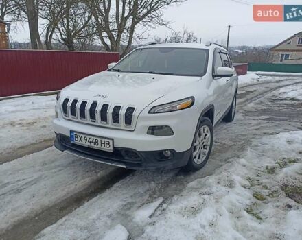 Белый Джип Чероки, объемом двигателя 2.36 л и пробегом 151 тыс. км за 13500 $, фото 1 на Automoto.ua