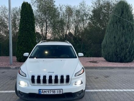 Білий Джип Cherokee, об'ємом двигуна 2.36 л та пробігом 212 тис. км за 12800 $, фото 1 на Automoto.ua