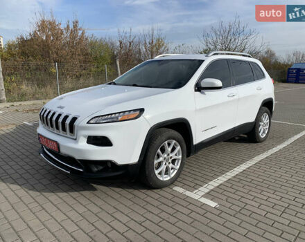 Білий Джип Cherokee, об'ємом двигуна 2.36 л та пробігом 135 тис. км за 12600 $, фото 1 на Automoto.ua