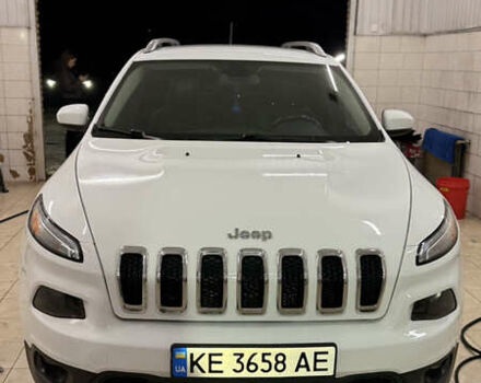 Белый Джип Чероки, объемом двигателя 2.36 л и пробегом 149 тыс. км за 14000 $, фото 1 на Automoto.ua