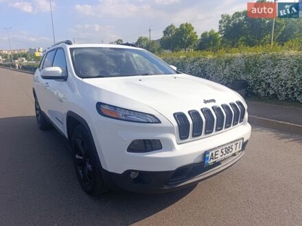 Білий Джип Cherokee, об'ємом двигуна 3.24 л та пробігом 110 тис. км за 17400 $, фото 1 на Automoto.ua