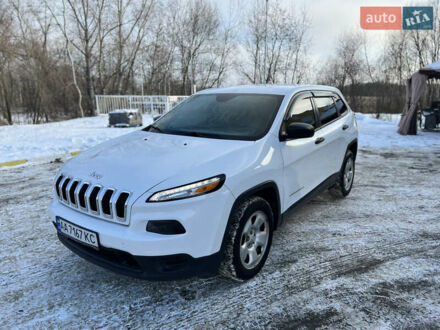 Белый Джип Чероки, объемом двигателя 2.36 л и пробегом 260 тыс. км за 12000 $, фото 1 на Automoto.ua