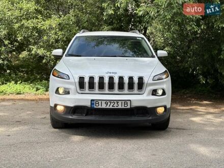 Белый Джип Чероки, объемом двигателя 2.36 л и пробегом 145 тыс. км за 12300 $, фото 1 на Automoto.ua