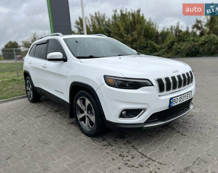 Білий Джип Cherokee, об'ємом двигуна 2.36 л та пробігом 81 тис. км за 17400 $, фото 1 на Automoto.ua