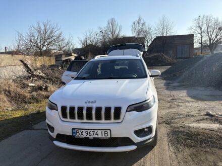 Белый Джип Чероки, объемом двигателя 3.2 л и пробегом 163 тыс. км за 16000 $, фото 1 на Automoto.ua