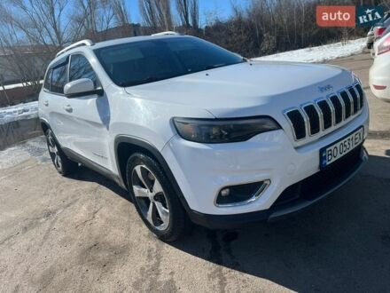 Белый Джип Чероки, объемом двигателя 2.36 л и пробегом 86 тыс. км за 15800 $, фото 1 на Automoto.ua
