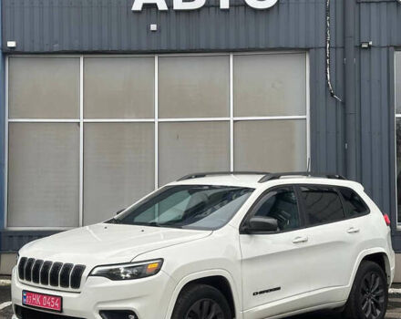 Белый Джип Чероки, объемом двигателя 3.24 л и пробегом 115 тыс. км за 17300 $, фото 1 на Automoto.ua