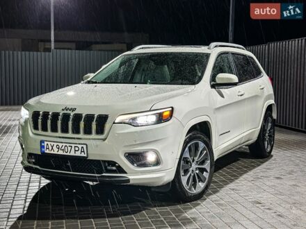 Білий Джип Cherokee, об'ємом двигуна 3.24 л та пробігом 70 тис. км за 22300 $, фото 1 на Automoto.ua
