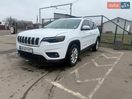 Білий Джип Cherokee, об'ємом двигуна 2.36 л та пробігом 92 тис. км за 13800 $, фото 1 на Automoto.ua