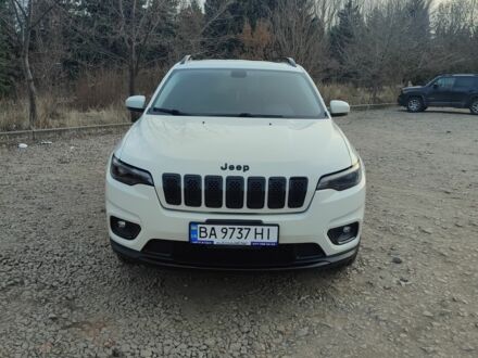 Белый Джип Чероки, объемом двигателя 2.4 л и пробегом 177 тыс. км за 15500 $, фото 1 на Automoto.ua