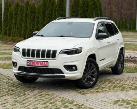 Белый Джип Чероки, объемом двигателя 0 л и пробегом 114 тыс. км за 17800 $, фото 1 на Automoto.ua