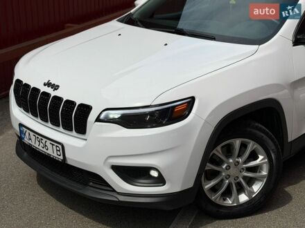 Білий Джип Cherokee, об'ємом двигуна 2.36 л та пробігом 164 тис. км за 13900 $, фото 1 на Automoto.ua