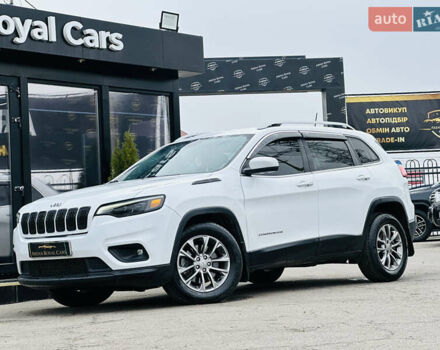 Білий Джип Cherokee, об'ємом двигуна 2.36 л та пробігом 150 тис. км за 17900 $, фото 1 на Automoto.ua