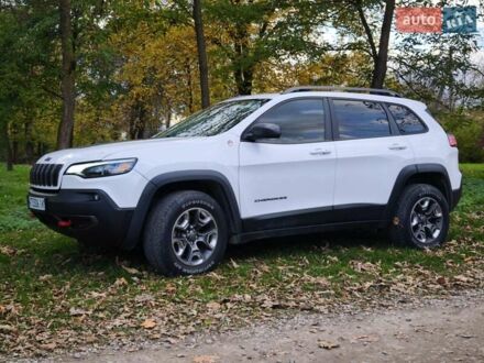 Білий Джип Cherokee, об'ємом двигуна 3.2 л та пробігом 173 тис. км за 21500 $, фото 1 на Automoto.ua