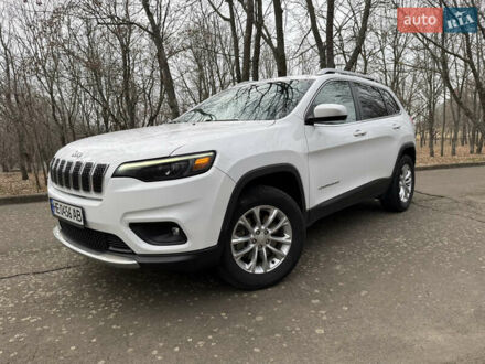 Белый Джип Чероки, объемом двигателя 2.36 л и пробегом 123 тыс. км за 17400 $, фото 1 на Automoto.ua
