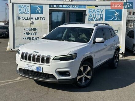 Джип Чероки 2018 в Киеве на Automoto.ua Белый Джип Чероки, объемом двигателя 2.36 л и пробегом 99 тыс. км за 17490 $, фото 1 на Automoto.ua
