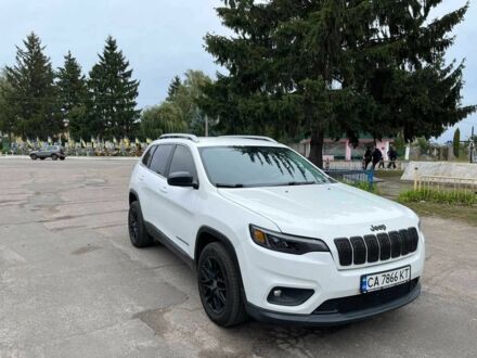 Белый Джип Чероки, объемом двигателя 2.4 л и пробегом 162 тыс. км за 13767 $, фото 1 на Automoto.ua