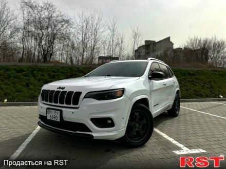 Білий Джип Cherokee, об'ємом двигуна 2 л та пробігом 69 тис. км за 20500 $, фото 1 на Automoto.ua