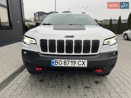 Білий Джип Cherokee, об'ємом двигуна 3.24 л та пробігом 125 тис. км за 18500 $, фото 1 на Automoto.ua