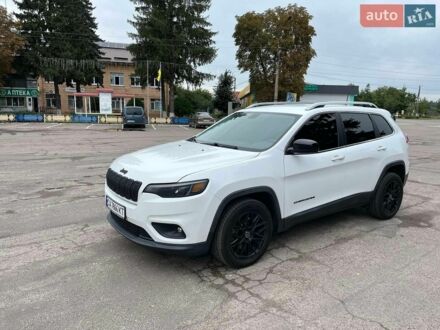 Білий Джип Cherokee, об'ємом двигуна 2.4 л та пробігом 162 тис. км за 13700 $, фото 1 на Automoto.ua