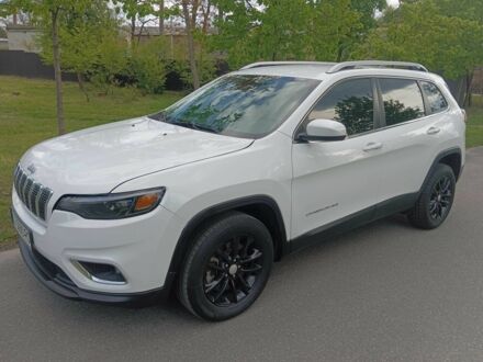 Білий Джип Cherokee, об'ємом двигуна 2.4 л та пробігом 72 тис. км за 17000 $, фото 1 на Automoto.ua