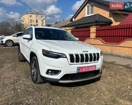 Белый Джип Чероки, объемом двигателя 3.2 л и пробегом 130 тыс. км за 16500 $, фото 1 на Automoto.ua