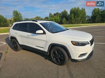 Білий Джип Cherokee, об'ємом двигуна 1.99 л та пробігом 138 тис. км за 14990 $, фото 1 на Automoto.ua