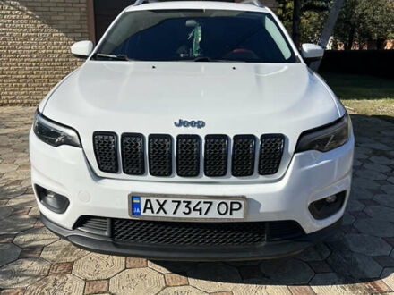 Белый Джип Чероки, объемом двигателя 2.4 л и пробегом 145 тыс. км за 16500 $, фото 1 на Automoto.ua